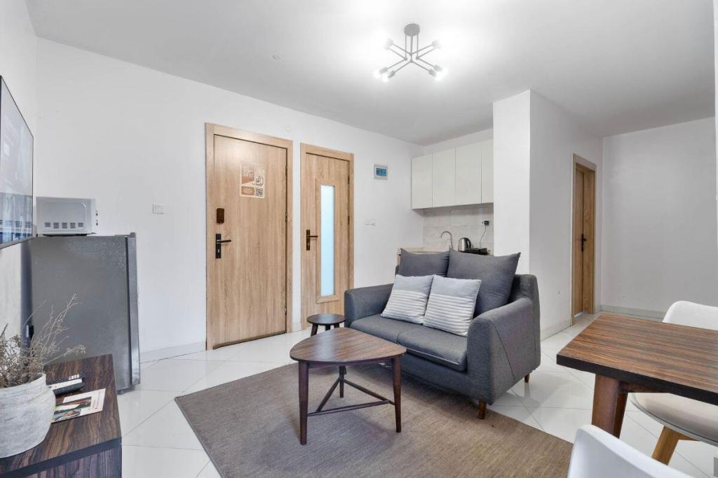 2 Bedroom Apartment